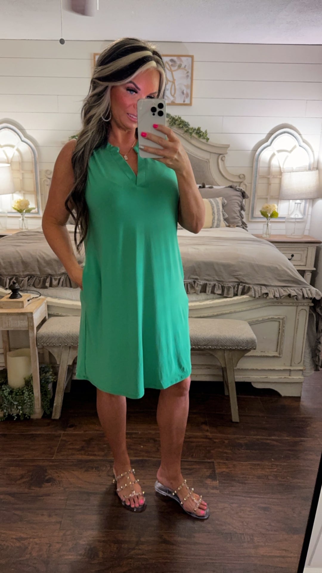 Doorbuster Notch Neck Wrinkle Free Dresses- Kelley green