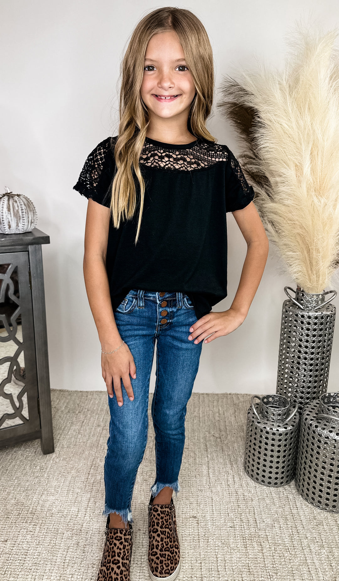 simple and elegant youth black top