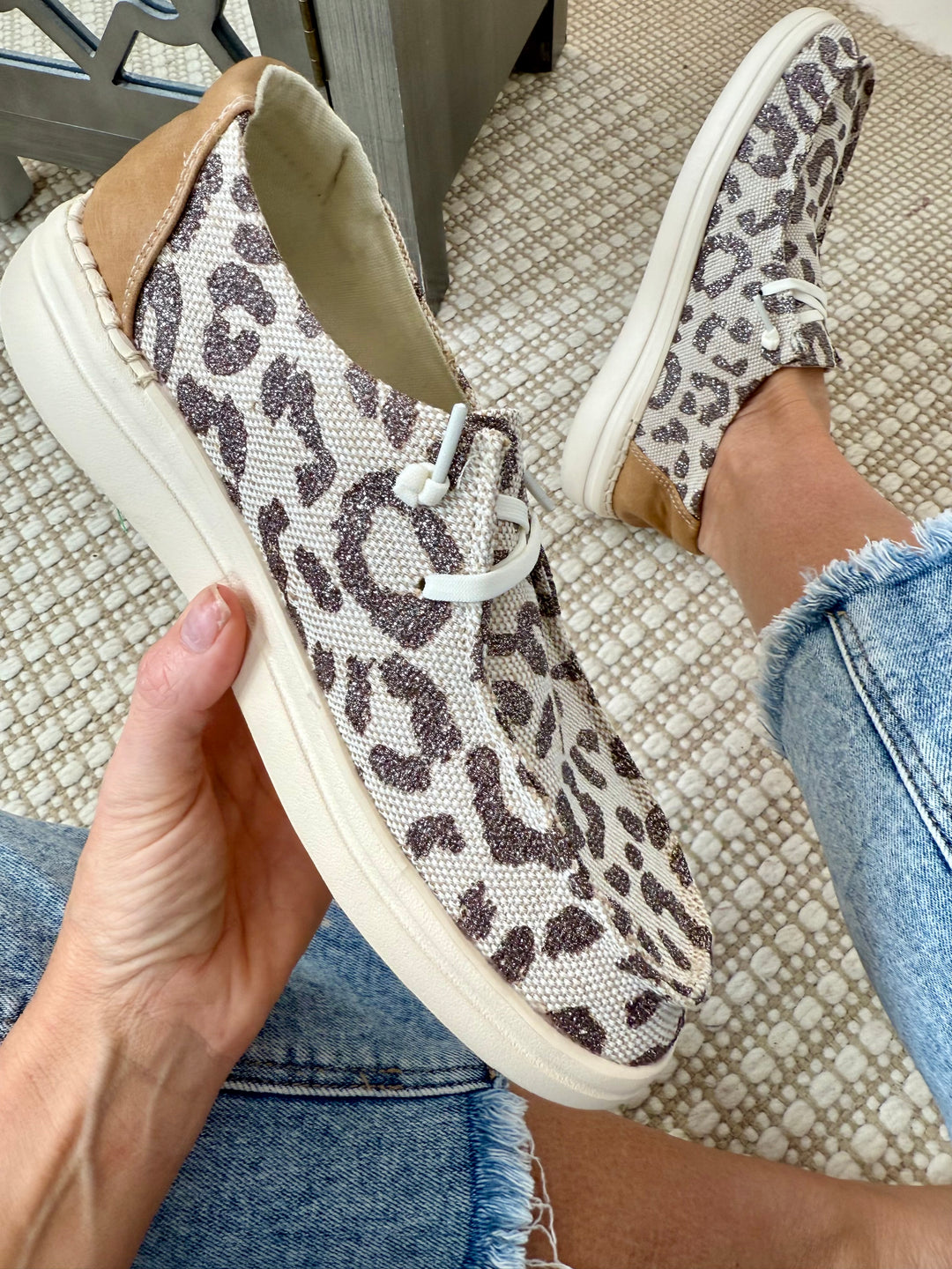 Corky's Tan Metallic Leopard Kayak 2