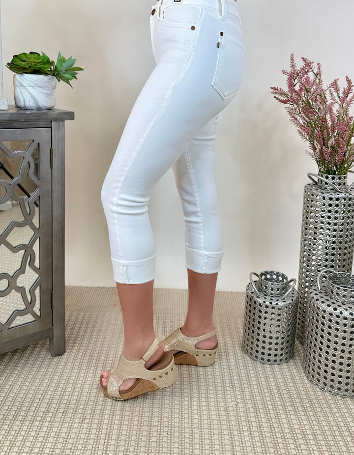 Judy Blue White Capri With Cuff