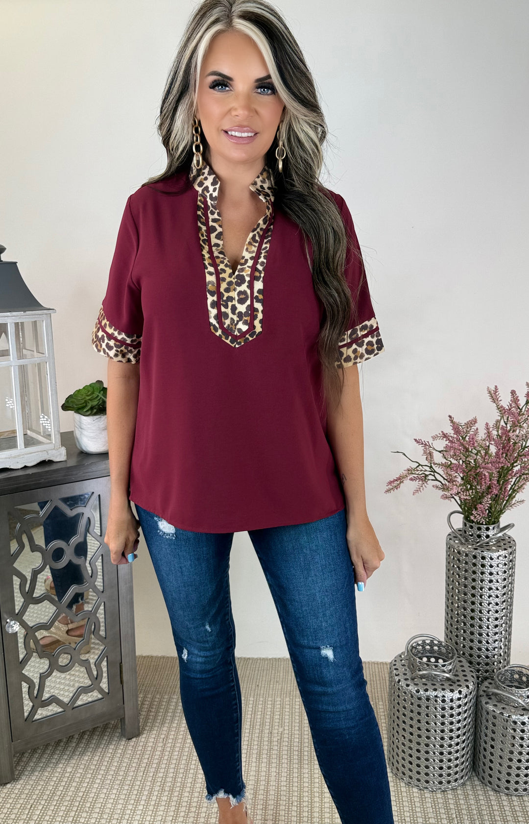 Bold Leopard Top maroon