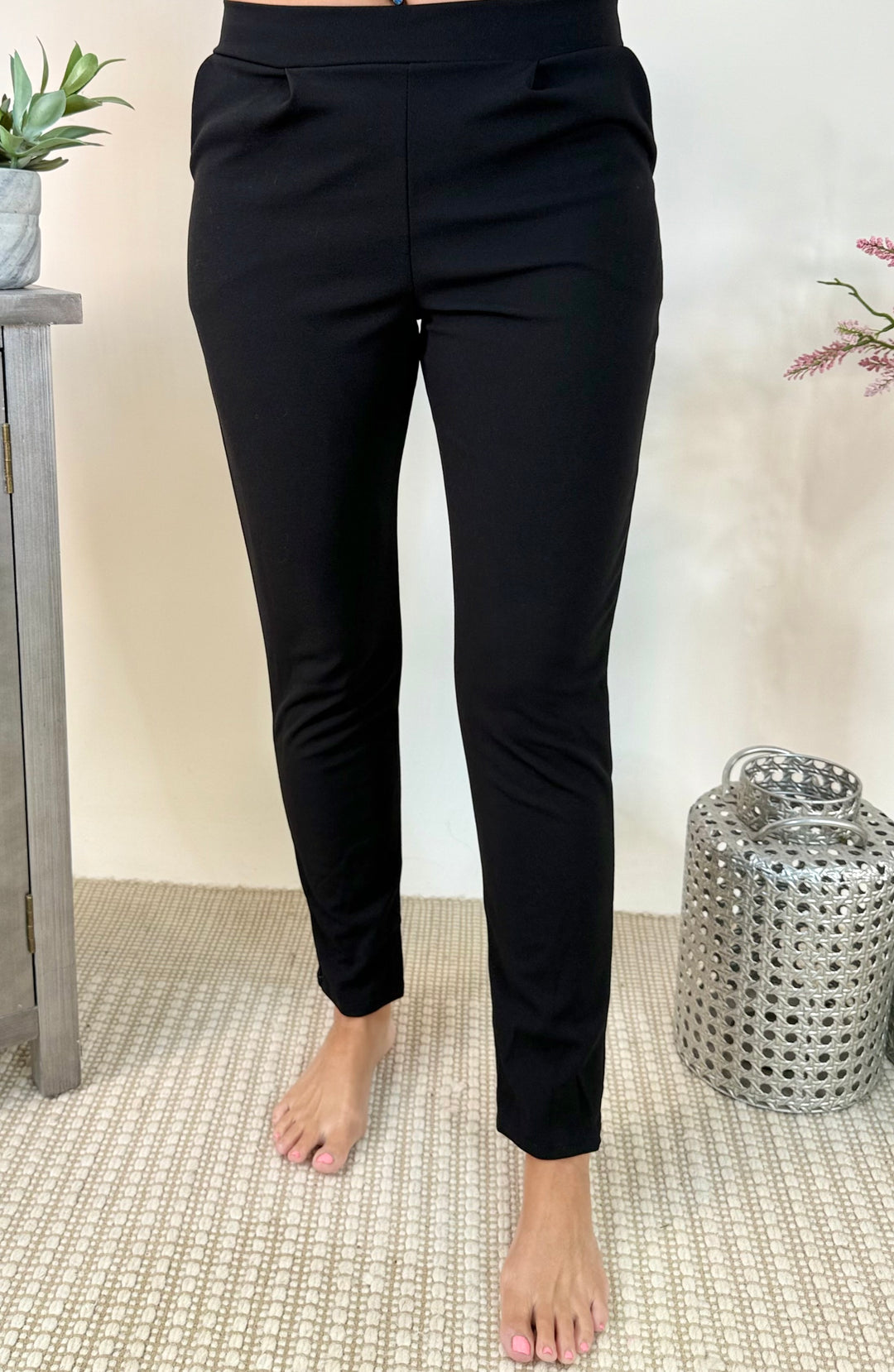 Off to work pants with pockets