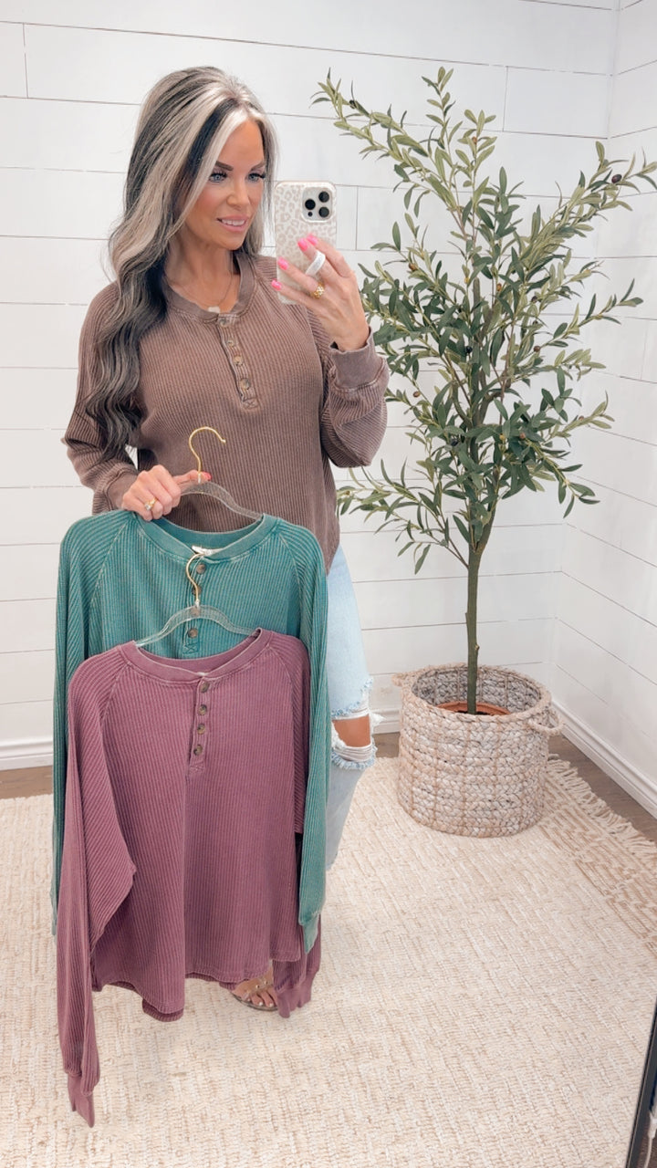Free Spirit Washed Henley TOP