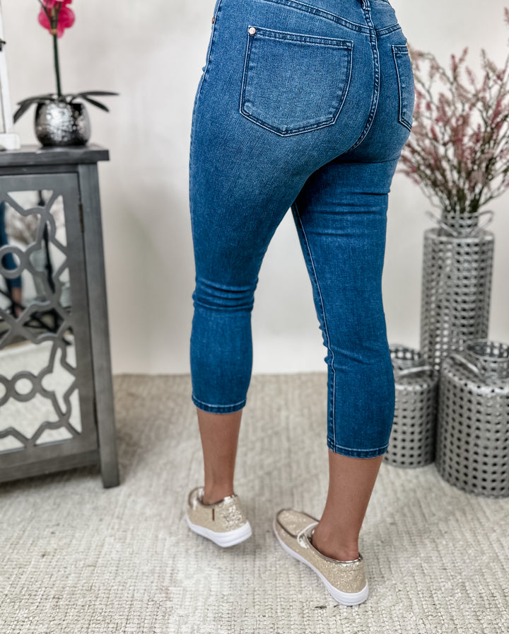 Tayler High Rise Cool Denim Pull On Capri Jeans Judy Blue