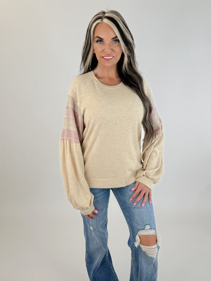Soft Contrast blush  Sleeve Top