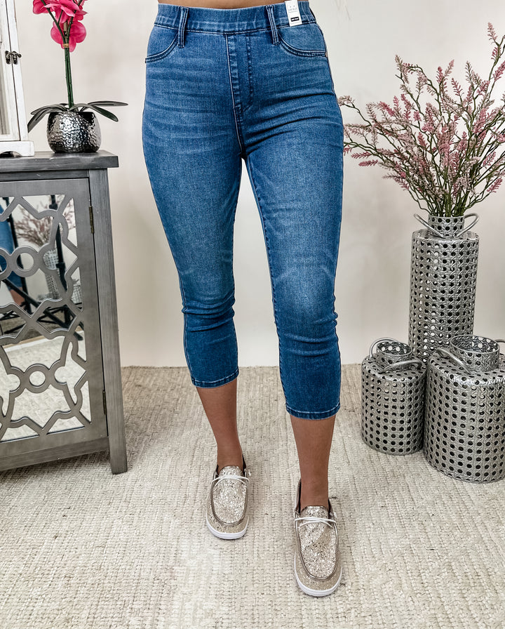 Tayler High Rise Cool Denim Pull On Capri Jeans Judy Blue