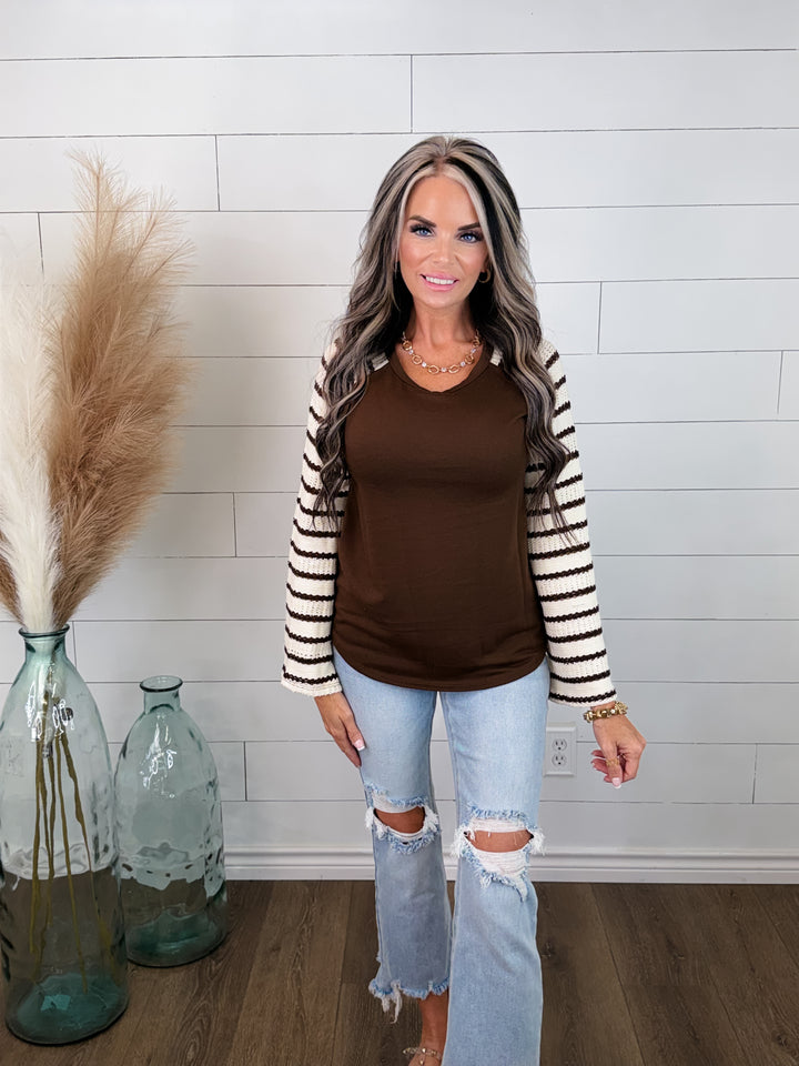 COFFEE DATE STRIPED SLEEVE TOP