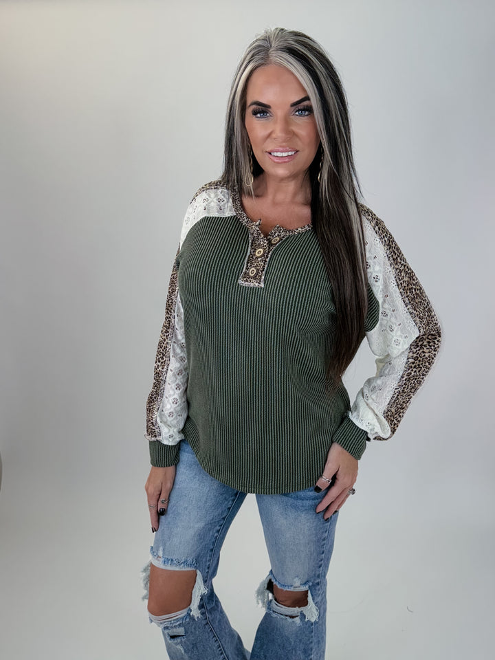 Olive & lace  Print Top