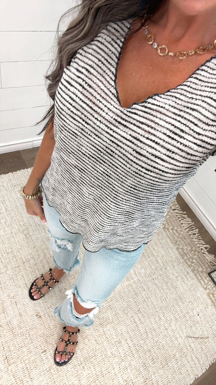 EVERYDAY TEXTURE STRIPE TOP