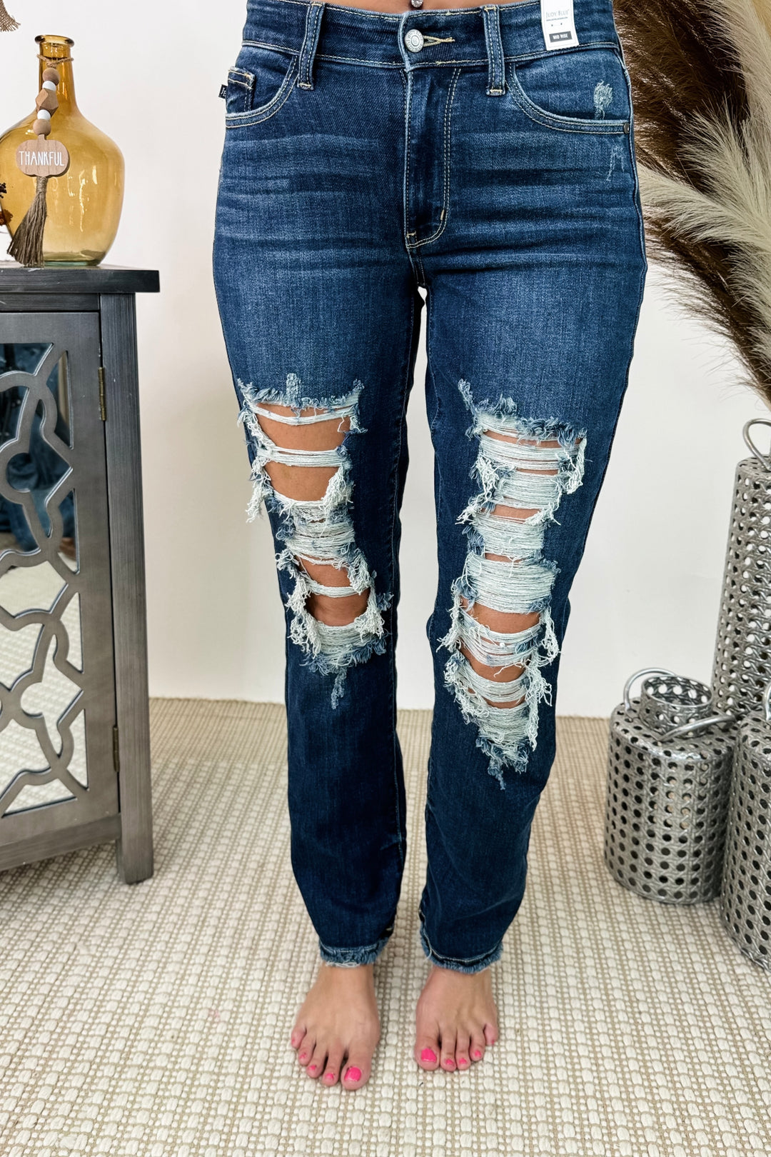 JUDY BLUE MID RISE HEAVY DESTROYED STRAIGHT JEANS