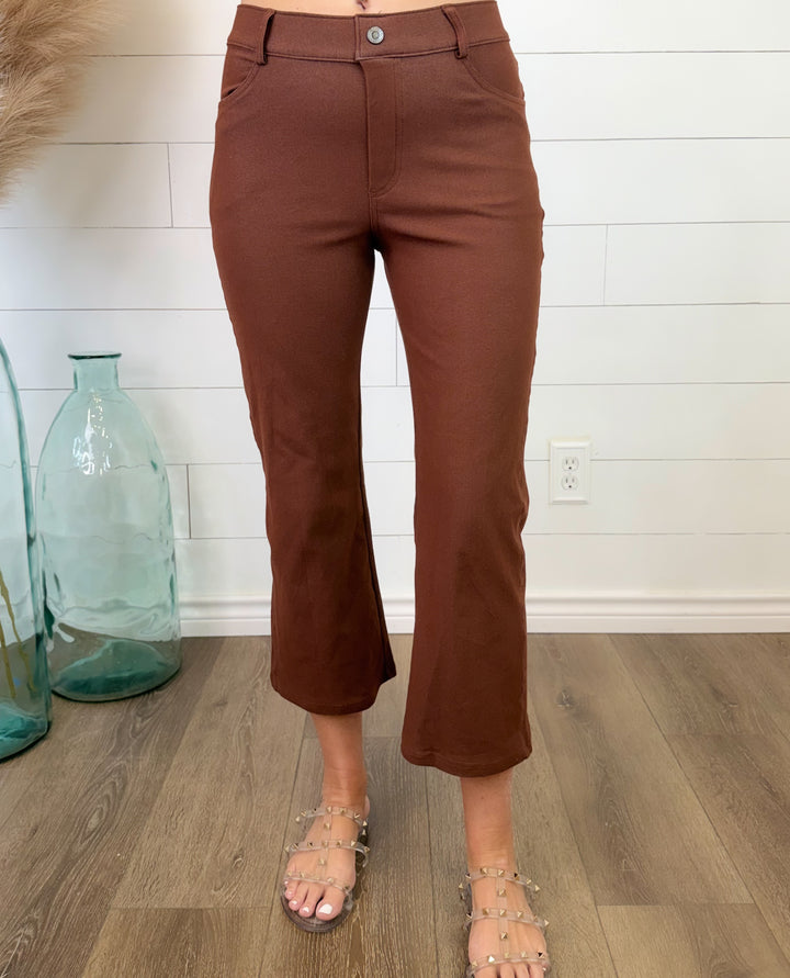 On The Clock Cropped Pants - Rust