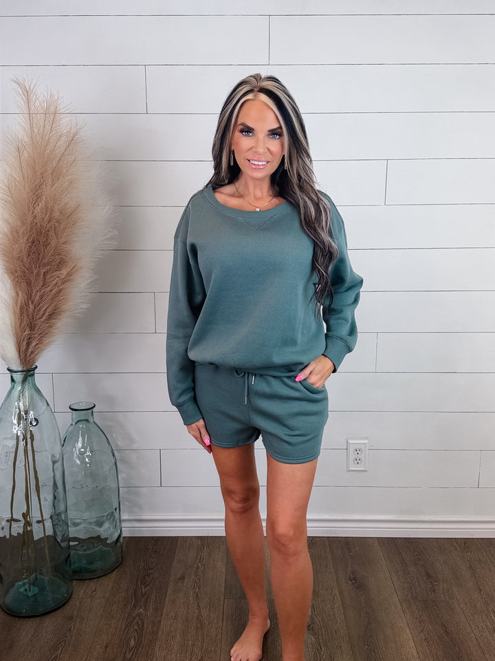 OFF DUTY CREWNECK SHORT SET
