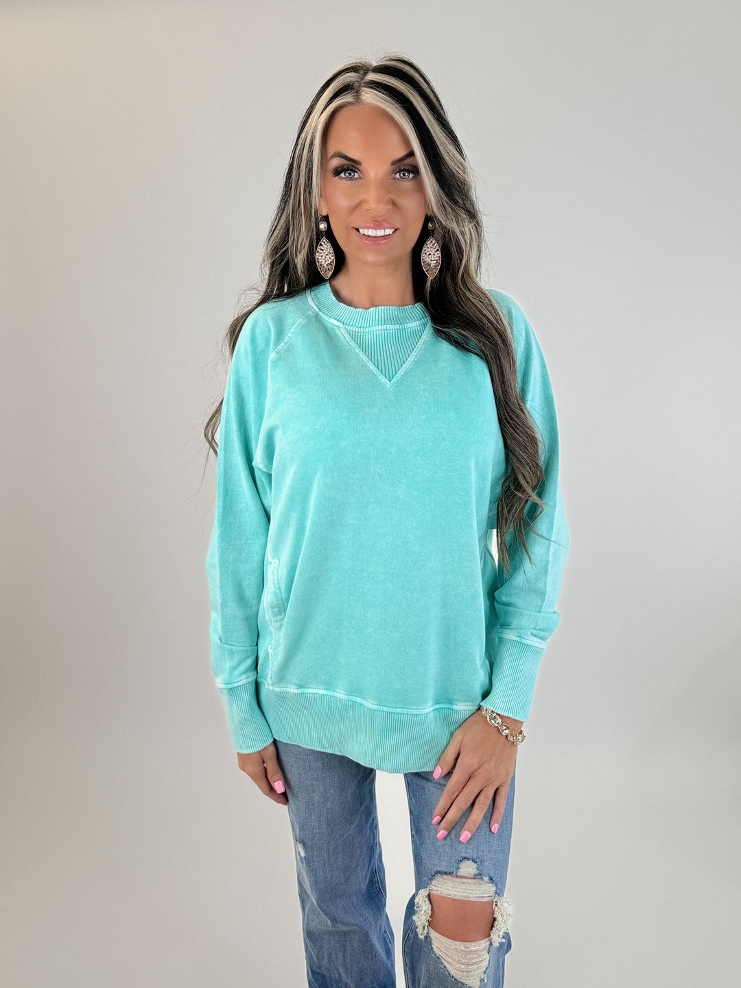 Long Weekend Pullover Pigment Dyed- Aqua