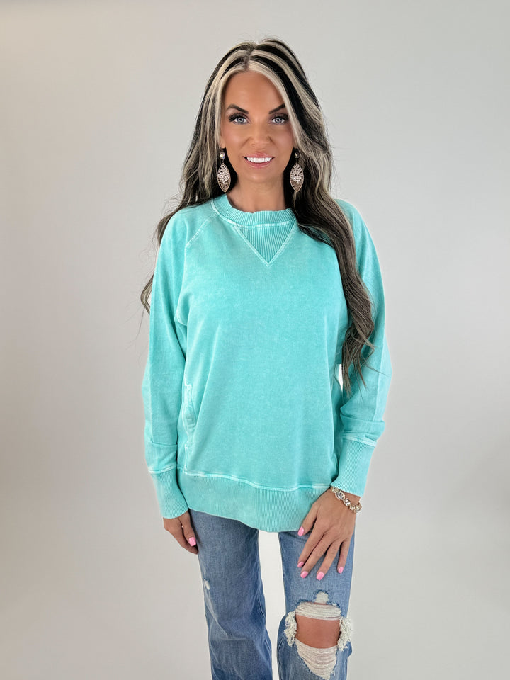 Long Weekend Pullover Pigment Dyed- Aqua