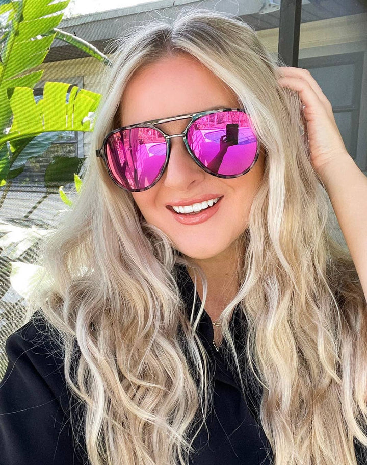 Earhart: Hot pink Sunglasses