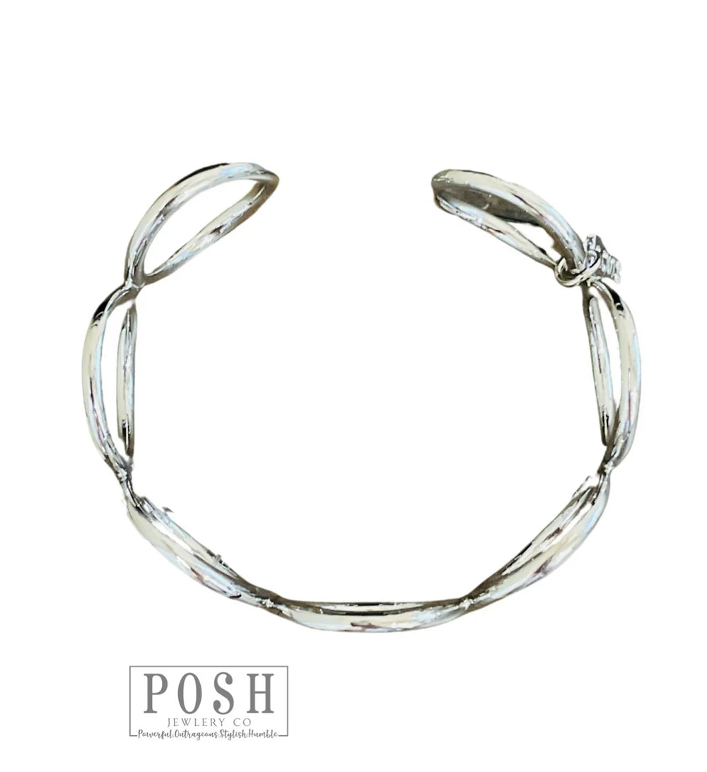 Open circle bracelet