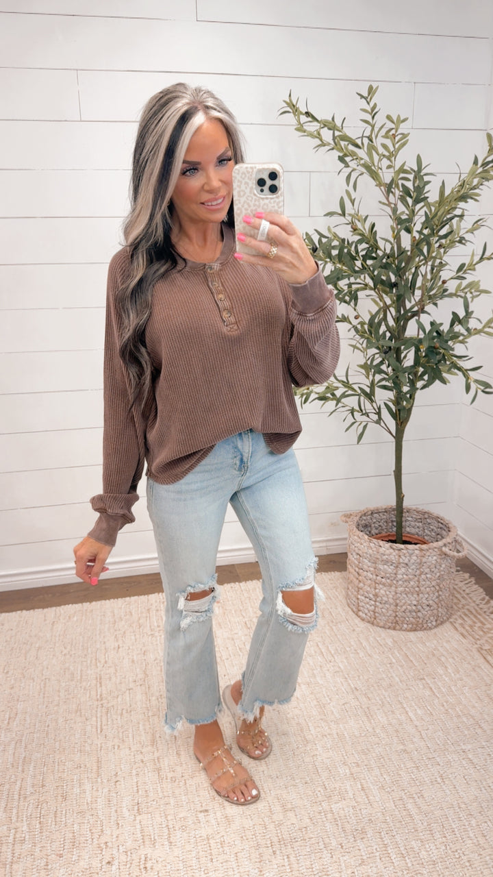 Free Spirit Washed Henley TOP