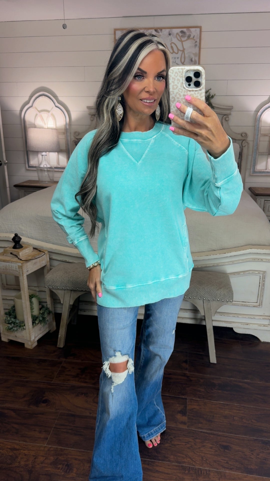 Long Weekend Pullover Pigment Dyed- Aqua