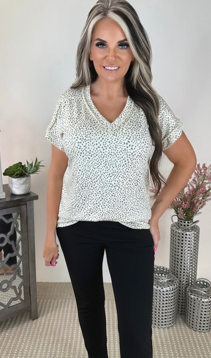 Neutral dot  V neck top